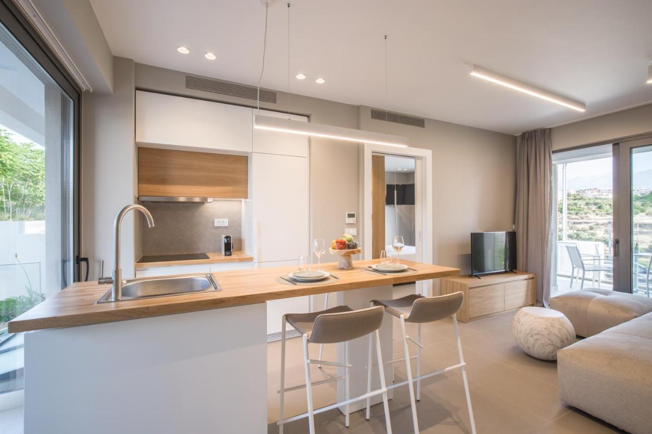 Noemie Luxury Suites Ханя Екстериор снимка
