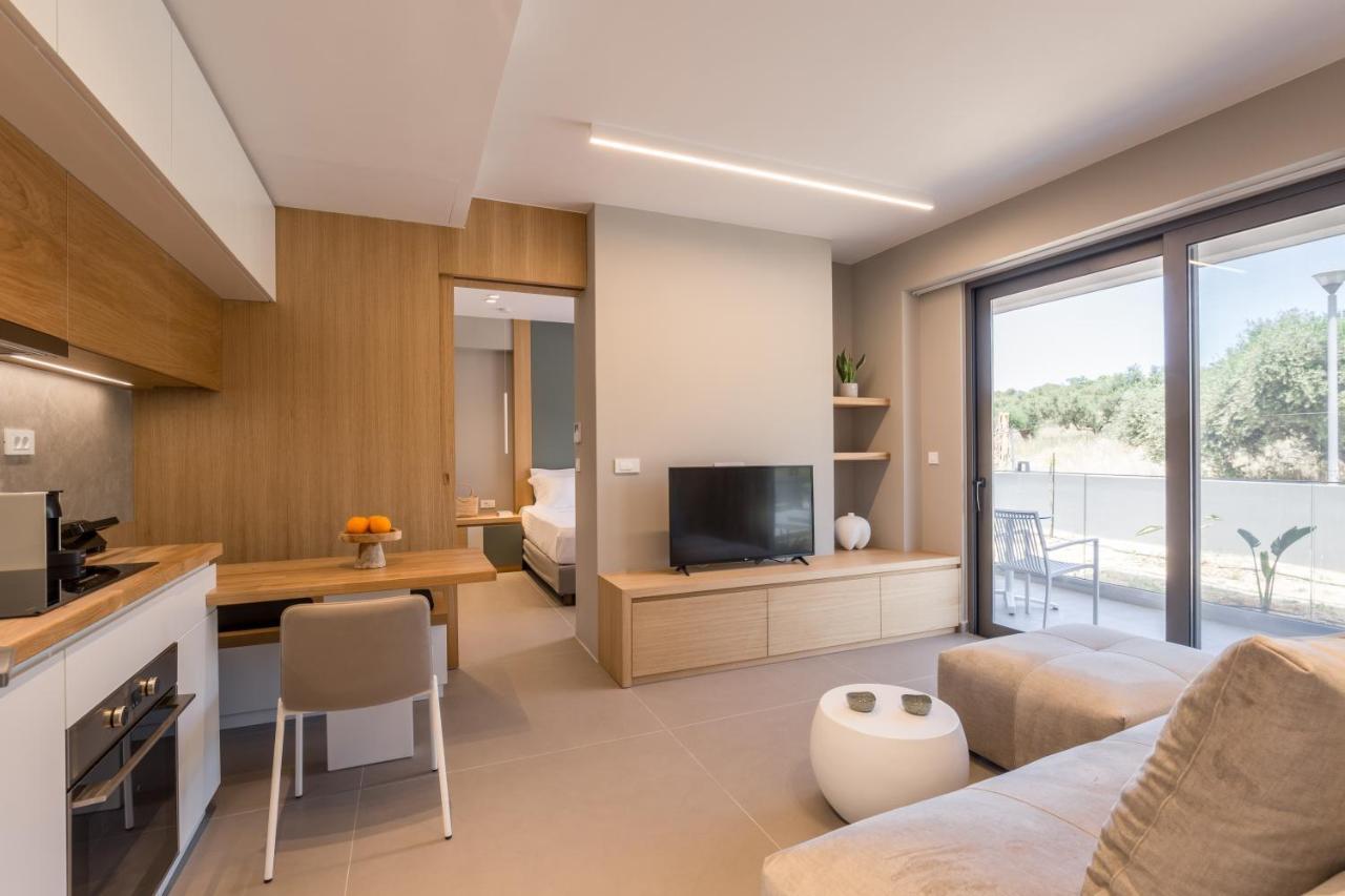 Noemie Luxury Suites Ханя Екстериор снимка